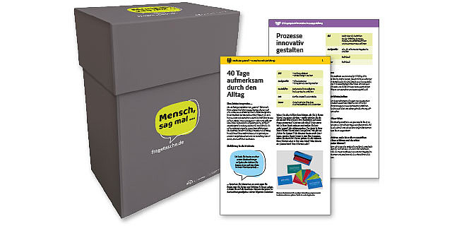 Abbildung der Projektbox, neben der zwei exemplarische Arbeitsbögen abgebildet sind.