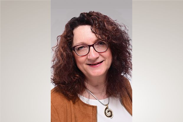 Portraitfoto von Gabriele Stoll